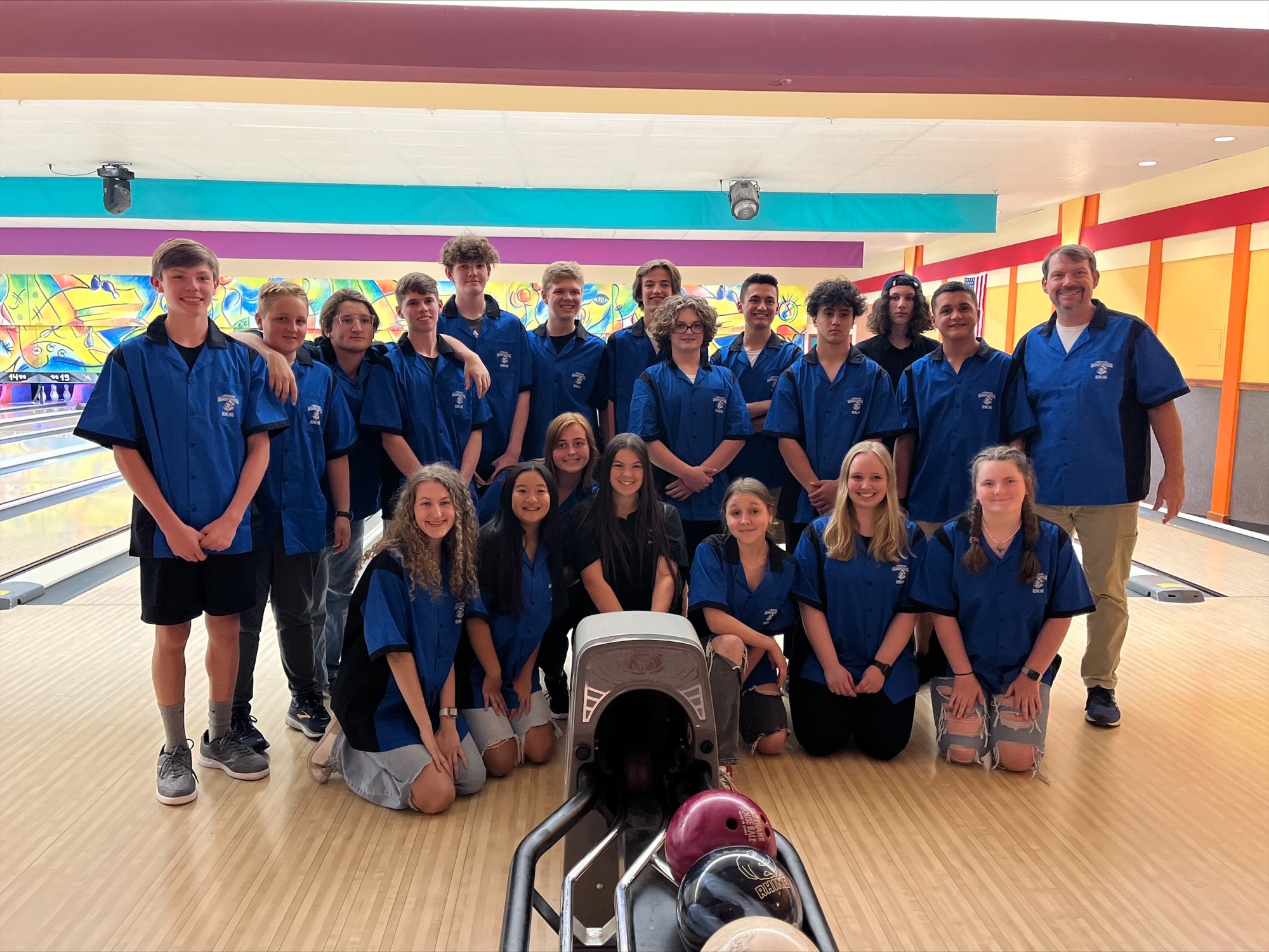 Boys Bowling Sweeps Week, on 5-Match Winning Streak